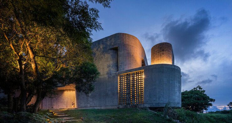 Wandering Walls Store Image